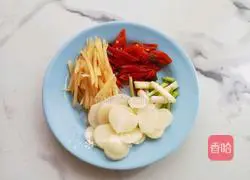 Illustration of how to make stir-fried shredded beef 2