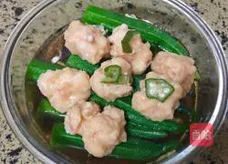 Illustration of how to make seafood mushrooms, okra and steamed shrimps 4