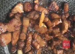 Illustration of how to make braised pork 8