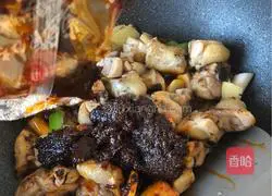 Illustration of home-cooked large plate chicken 11