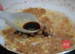 Illustration of how to make garlic minced pork and broccoli 5