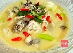 Illustration of how to make sour bamboo shoot chicken in clear soup 13