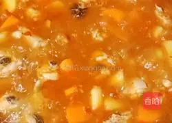 Illustration of how to make stewed potatoes and carrots with wing roots 21