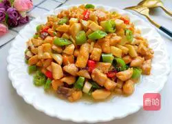 Illustration of how to cook diced chicken with king oyster mushrooms 1