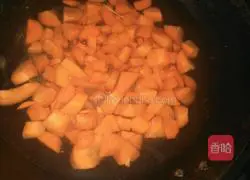 Illustration of how to make pizza rice rolls 2