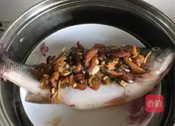 Illustration of how to make fish joy 5