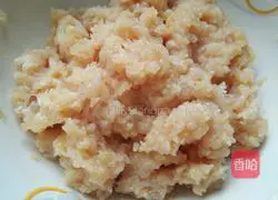 Illustration of how to make sweet and sour chicken balls 5