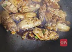 Illustration of home-cooked chicken wings 5