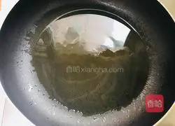 Illustration of how to make fried eggs with fennel 6