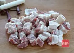 Illustration of how to make braised pork 2