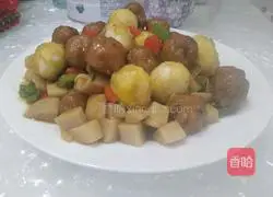 Illustration of how to make stir-fried meatballs with king oyster mushrooms and quail eggs 12