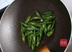 This kind of stir-fried pork goes well with rice.Illustration of how to make stir-fried pork from farmers 4