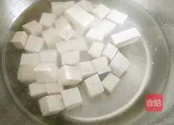 Illustration of how to make fried tofu with green garlic sprouts 1