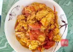 Illustration of how to make scrambled eggs with tomatoes 9