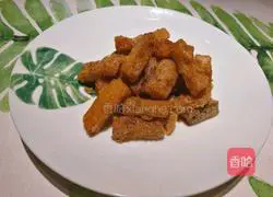 Illustration of how to make egg yolk baked pumpkin strips 6