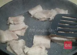 Illustration of how to make special stir-fried pork 5
