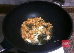 Illustration of how to make chicken with mushrooms 8