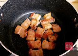 Illustration of how to make wild rice braised pork (oil-free version) 4