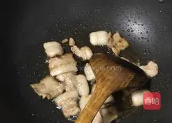 Illustration of how to make farm-style stir-fried pork 3