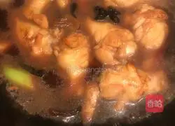 Illustration of Meow's delicious stewed chicken wings 6