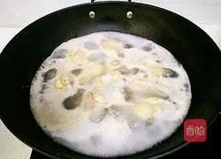 Illustration of braised chicken wing roots 3