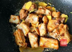 Illustration of how to make corn-roasted pork ribs 8