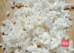 # Steamed Vegetables# Illustration of how to make steamed meat patties with water chestnuts 2