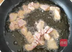 Illustration of how to make pineapple sweet and sour pork 6