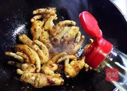 Fragrant Spicy chicken feet recipe 9