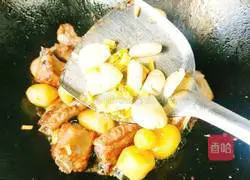 Illustration of braised pork ribs with small potatoes 5