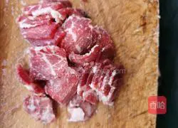 Illustration of how to make stir-fried beef with broccoli 5