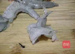 Illustration of how to make Gulu shrimp balls 4