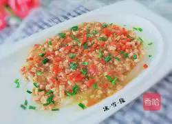 Illustration of how to make steamed vermicelli with luncheon meat 1
