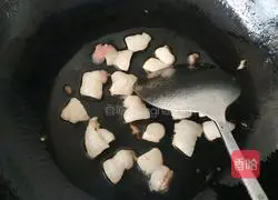 Illustration of braised spring bamboo shoots in oil 3