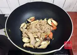 Illustration of how to make stir-fried pork with shiitake mushrooms 14