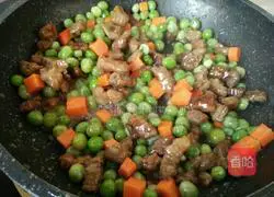 How to make peas and beef cubes Illustration 12