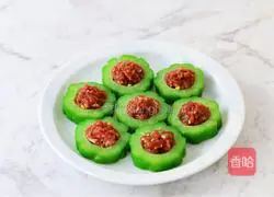 Illustration of how to make bitter melon stuffed with meat 7