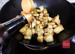 Illustration of how to make braised bean curd, braised pork and dried bean knots 9