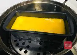 Illustration of three-color steamed eggs 6