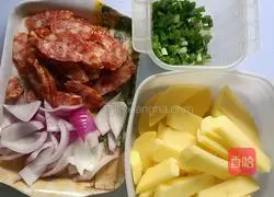 Illustration of how to make sausage and potatoes 2