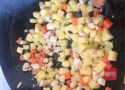 Illustration of how to make curry chicken and potatoes 4