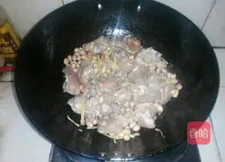 Illustration of braised pork knuckles with peanuts 7