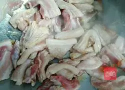 Illustration of how to make farm-style stir-fried pork 6