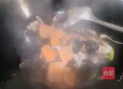 Illustration of how to make stir-fried pork and mixed vegetables 5