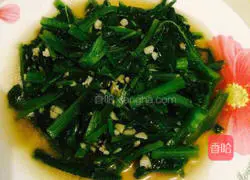 Illustration of how to make garlic lettuce 6