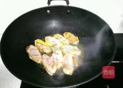 Illustration of how to cook chicken wings with potatoes 7