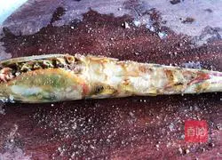 Illustration of how to make tomato-braised tiger prawns 4