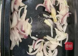 Illustration of how to cook mutton with onions 4