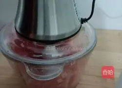 Illustration of how to make homemade sausage 2