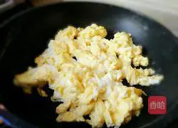 Fry carrots Illustration of how to make eggs 3